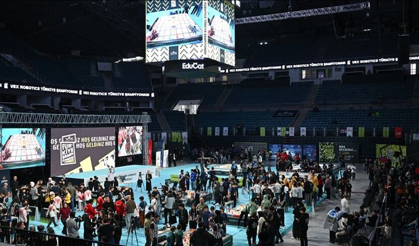 "VEX Robotics Türkiye Şampiyonası" İstanbul'da başladı