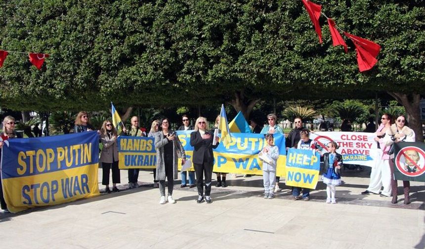 Ukraynalılar, savaşın 4'üncü yılında kaybettiklerini andı