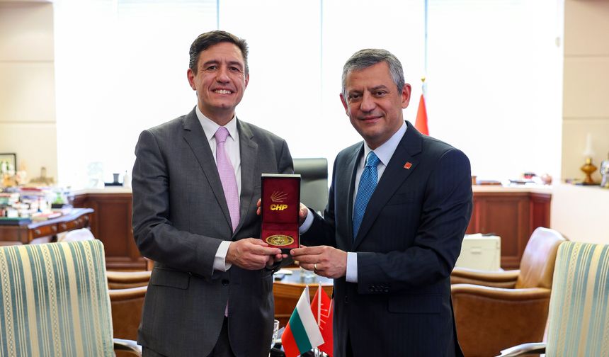 Özgür Özel, Bulgaristan Büyükelçisi Cholakov ile bir araya geldi