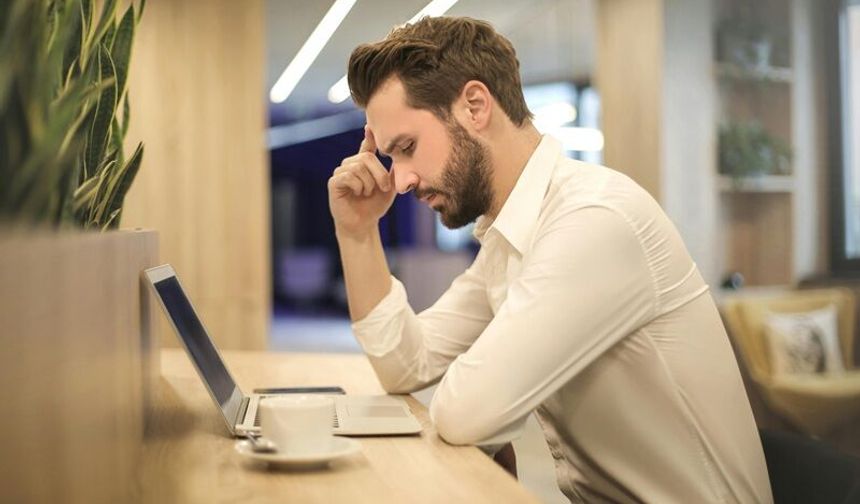 Masa başı çalışmak hasta ediyor