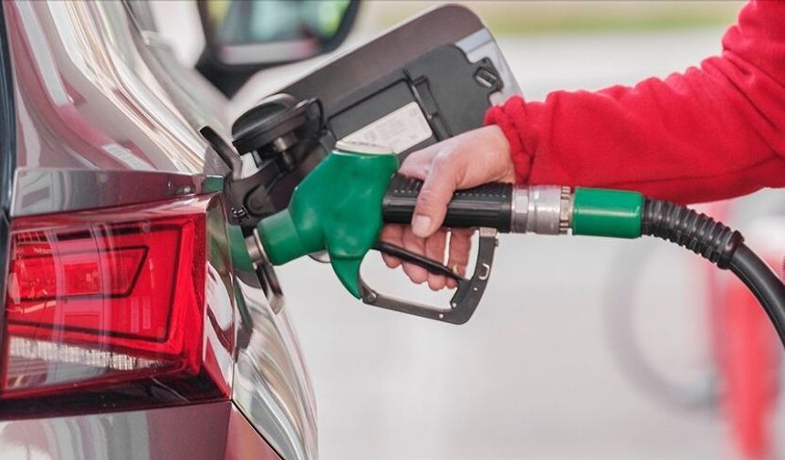 Avrupa'da akaryakıt fiyatlarında "ABD/İsrail-İran Savaşı" kaynaklı artış sürüyor