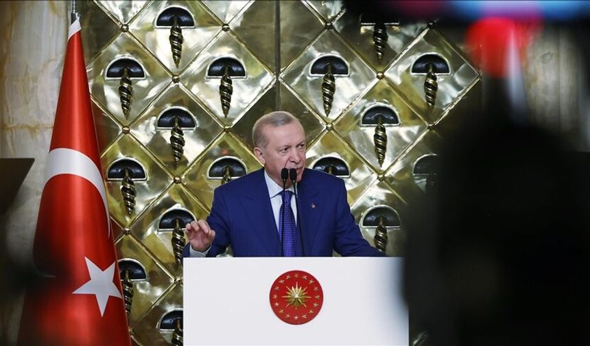 Cumhurbaşkanı Erdoğan: 86 milyonun tek bir ferdinin kılına zarar gelmemesi için dikkatli olmaya devam edeceğiz