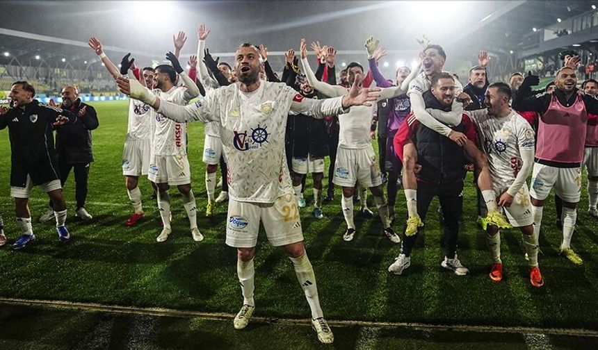 Süper Lig'e yükselme mücadelesinde Erzurumspor FK bir adım önde