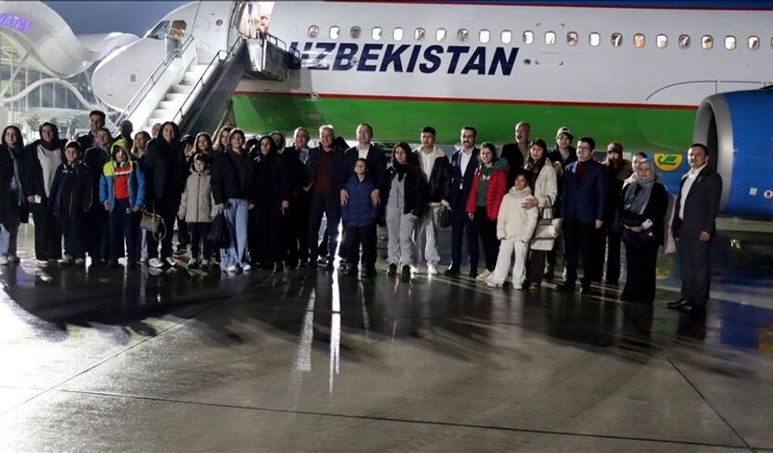 Hataylı 160 depremzede, Cumhurbaşkanı Mirziyoyev'in davetiyle Özbekistan'a geldi