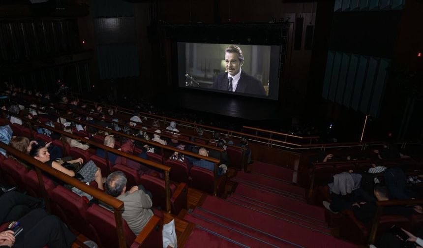 Bir Adam Yaratmak Ankara'da