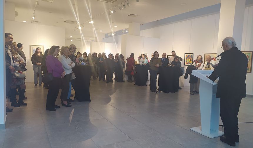 Ankara'da "Öykü Taşıyan Resimler" sergisi açıldı