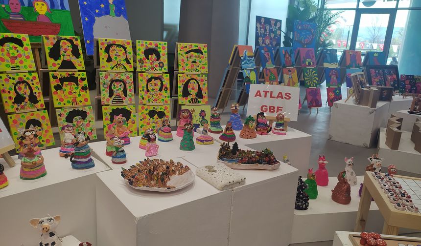 Çankaya’da 23 Nisan coşkusu dünya çocuklarıyla başladı