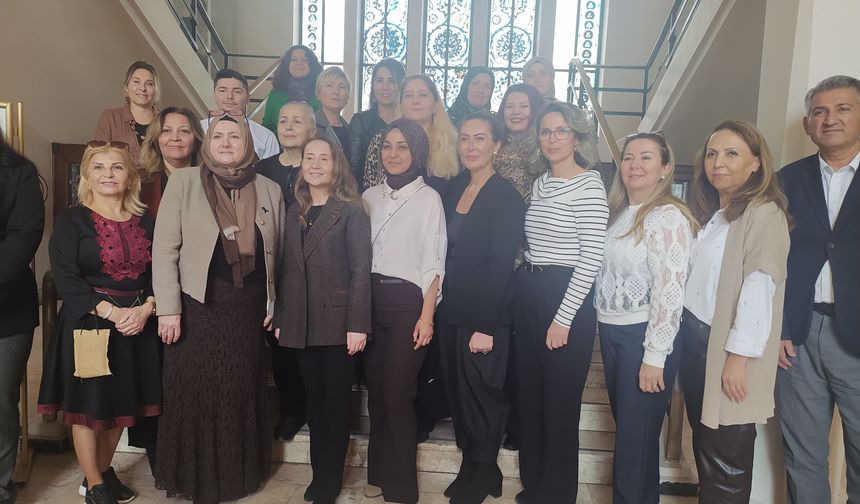 "Sanatın Diliyle Değerlerimiz" sergisi Ankara'da açıldı