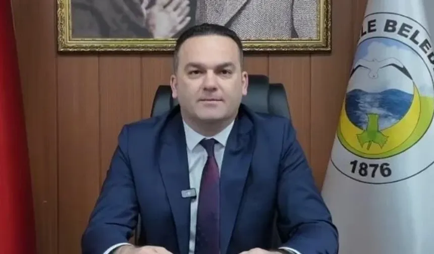 Hasbi Dede, CHP'den ihraç edildi