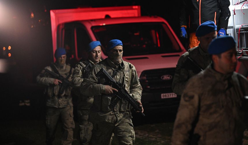 Ankara'da Kara Havacılık Komutanlığına ait helikopter kaza kırıma uğradı