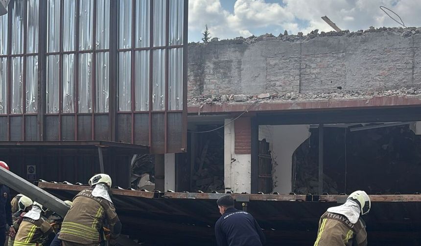 Ankara'da VEKAM binasının duvarı çöktü