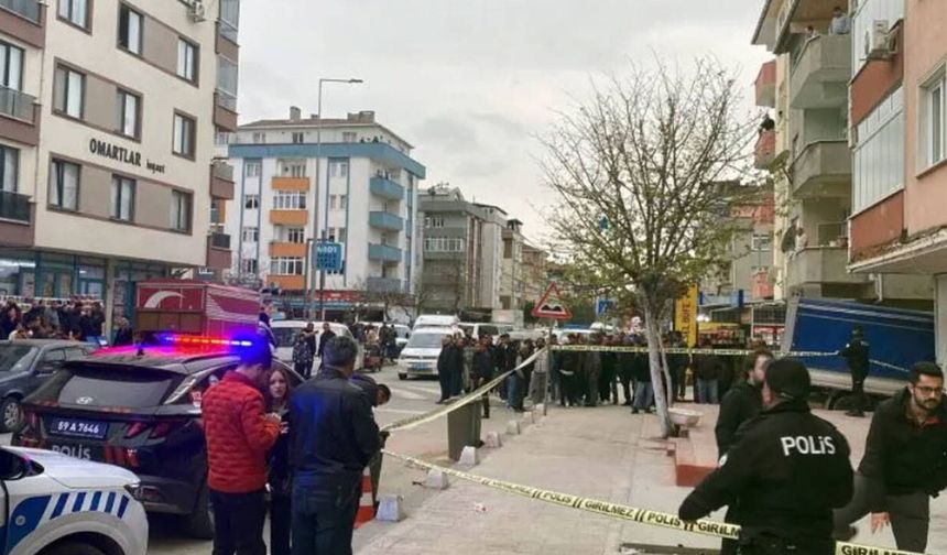 Kokoreç kalmadı diyen işletmeciyi başından vurdu!