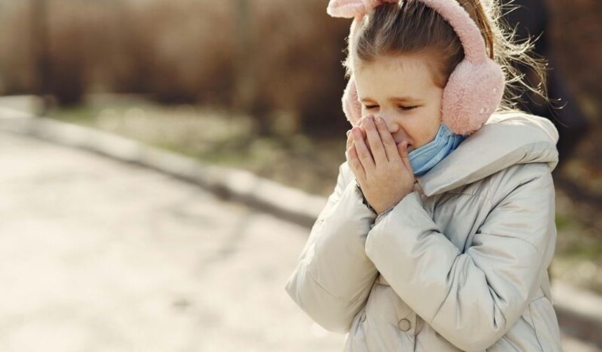 ‘Bahar alerjisi çocuklarda hapşırık nöbetleriyle başlayabilir’