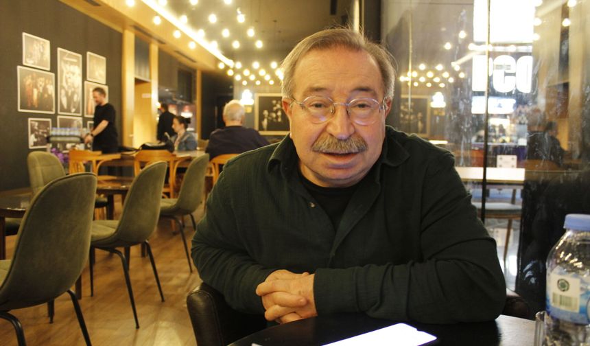 “Sahnede hayat buluyoruz”