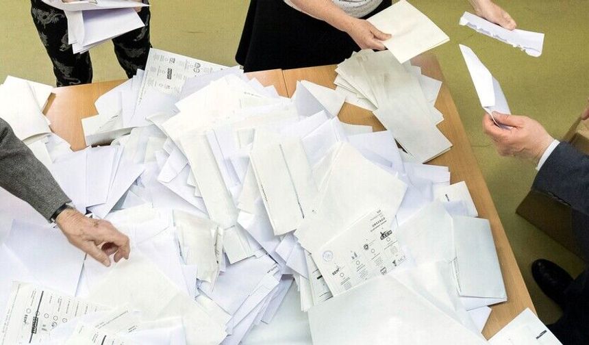 Macaristan genel seçim için yarın sandık başına gidiyor