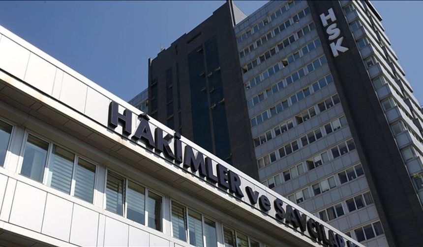 HSK Kararnamesiyle 14 hakim ve savcının görev yeri değişti