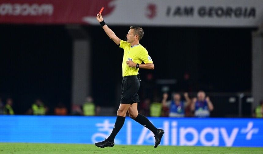 Dünya Kupası'nda görev yapacak hakemler belli oldu