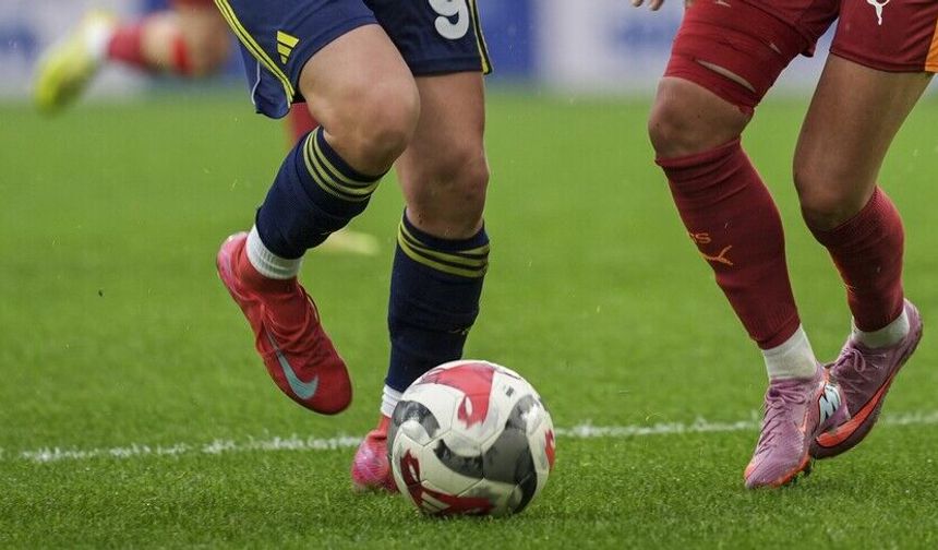 Kadın futbolunda derbi heyecanı