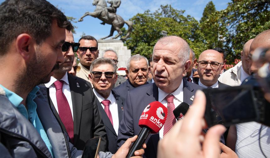 Özdağ: Atatürk'ün Türk gençliğine bıraktığı emaneti kararlılıkla savunmaya devam edeceğiz