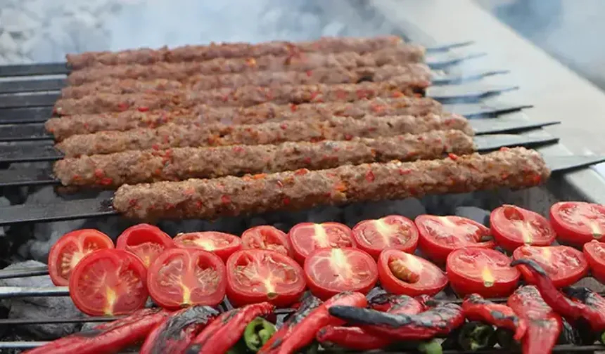 Diyabet, kolestrol, tansiyon hastalarına uzmanından et ve tuz tüketimi uyarısı