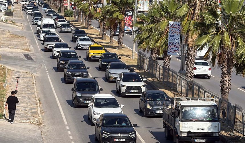 Bodrum'a bayram tatilinin ilk 3 gününde 67 bin araç giriş yaptı
