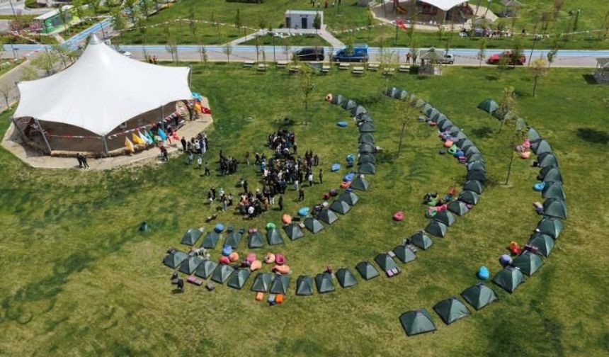 Başkentli gençler, Gençlik Kampı’nda hem sosyalleşti hem de eğlendi