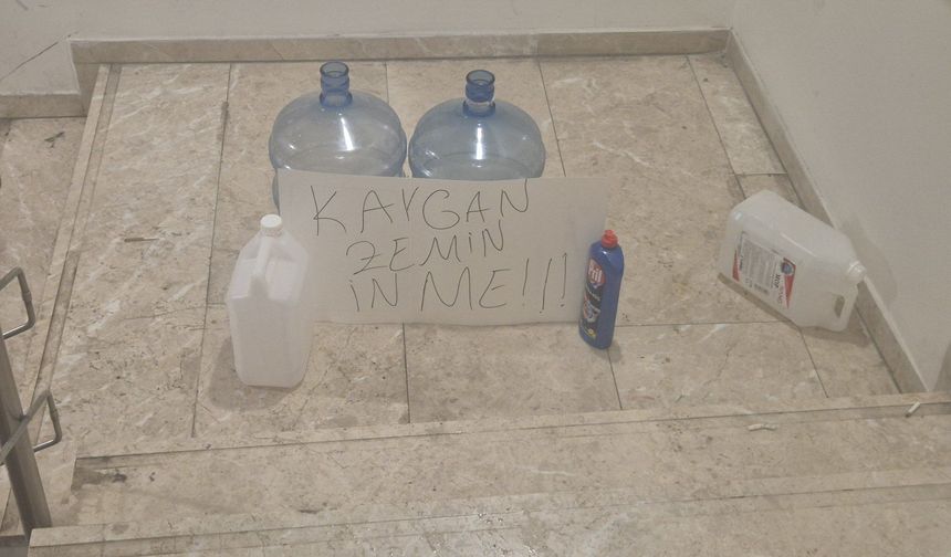 CHP Genel Merkezi’nde ilginç önlem: Merdivenlere sabun döküldüğü iddiası