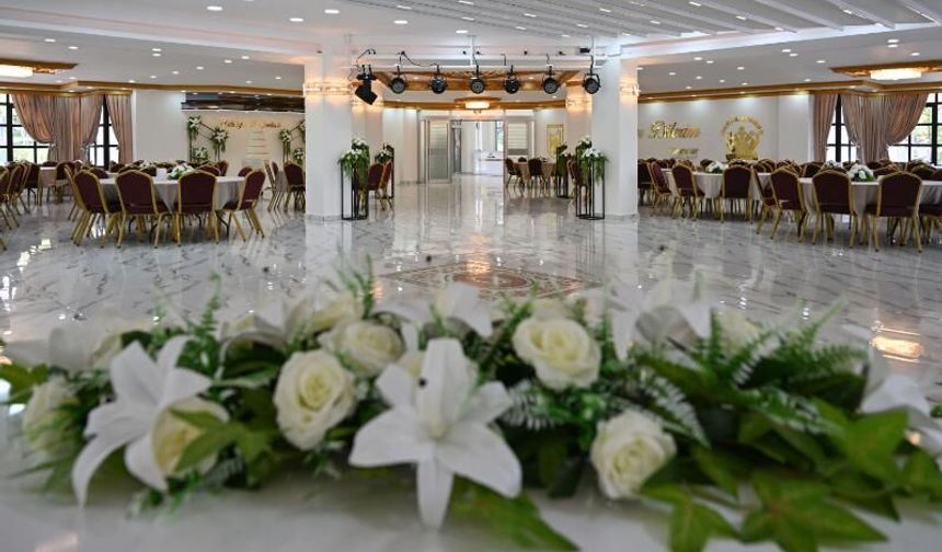 Ankara Büyükşehir Belediyesi gençlerin en mutlu gününde de yanında