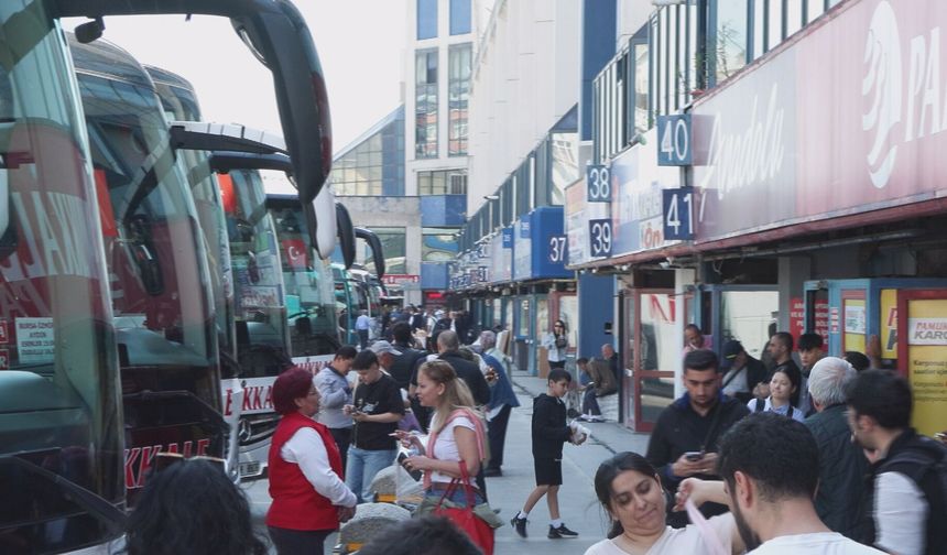 Otogarda Kurban Bayramı hareketliliği; ek seferler konuldu
