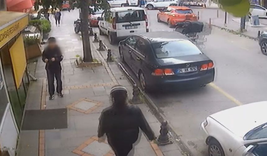 Pendik'te restorana torpil atan çocuklar kamerada