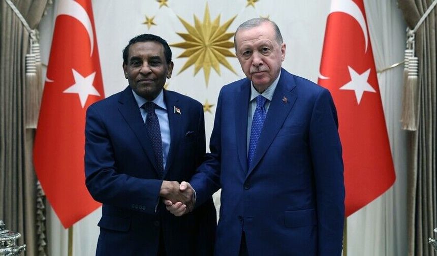 Cumhurbaşkanı Erdoğan, Sudan Başbakanı İdris'i kabul etti