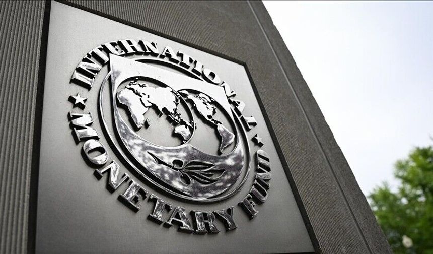 IMF'den küresel ekonominin yükselen petrol fiyatlarıyla "olumsuz" senaryoya ilerlediği uyarısı