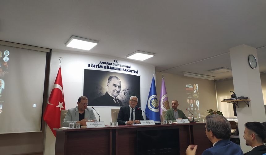 Ankara’da "Bir Entelektüel Nasıl Olunur?" paneli