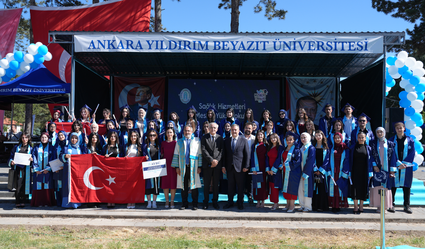 AYBÜ Çubuk Yerleşkesi'nde mezuniyet töreni düzenlendi