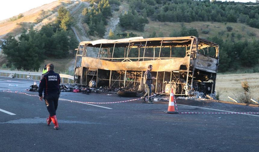 Denizli'deki kazada 9 aylık bebeğiyle ölen baba, eşi ve oğlunu kurtarmış