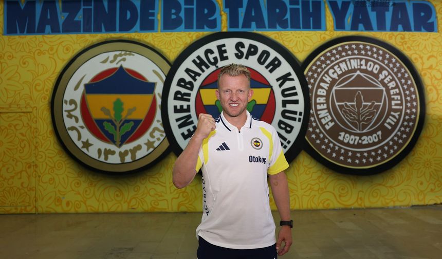 Dirk Kuyt, Fenerbahçe’ye yardımcı antrenör olarak geri döndü