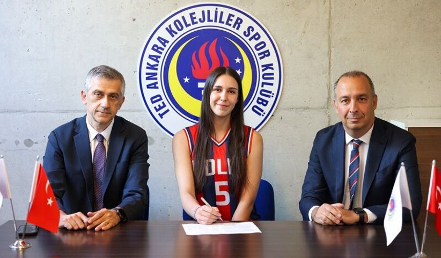 TED Ankara Kolejliler'e genç smaçör