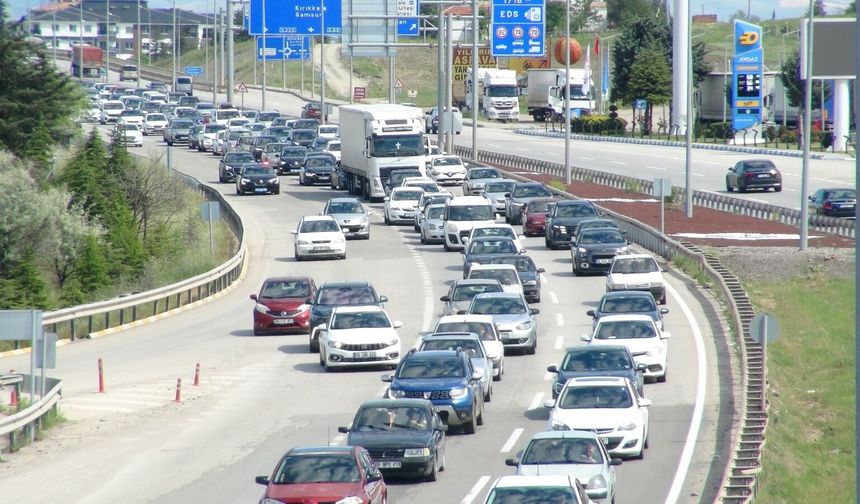 'Kilit kavşak' Kırıkkale'den bayram tatilinde 1,5 milyon araç geçti