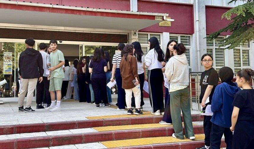 Emniyetten YKS dolayısıyla gereksiz korna kullanılmaması uyarısı