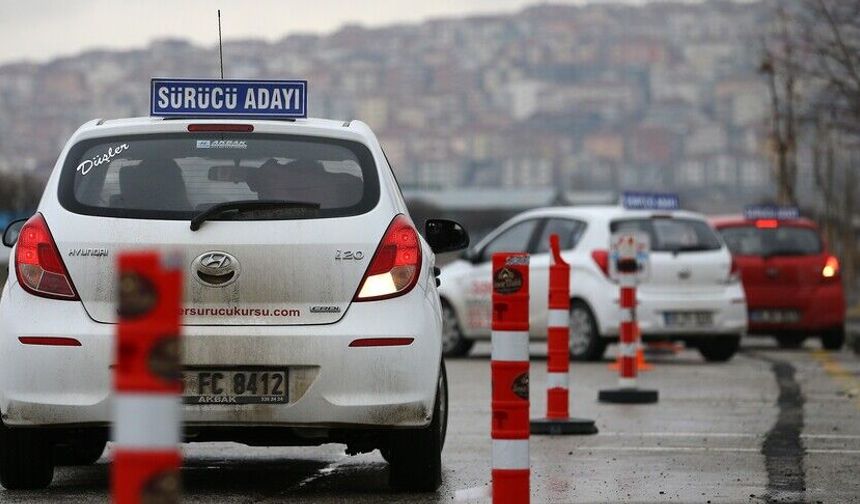 Güneşe çıkamayan sürücü adayı direksiyon sınavına akşam girecek