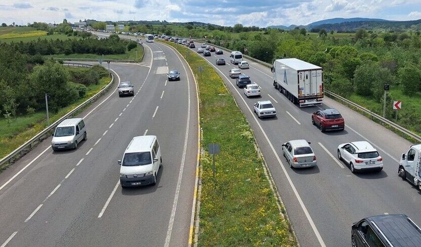 Tatilde yola çıkacak sürücülere araç bakımı uyarısı