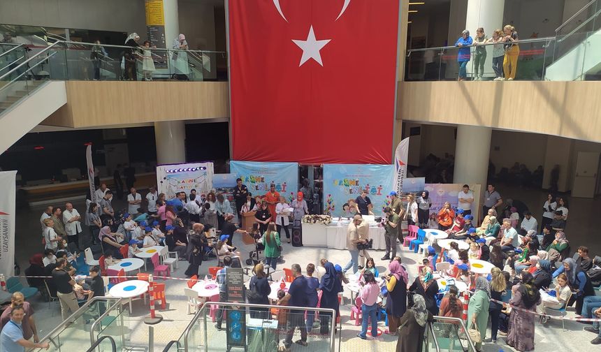 Bilkent Şehir Hastanesi’nde tedavi gören çocuklara karne şenliği
