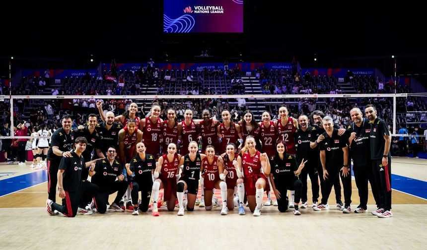 Filenin Sultanları yarı final için smaç vuracak