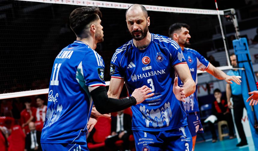 Halkbank Bulgar yıldızı ile yola devam ediyor
