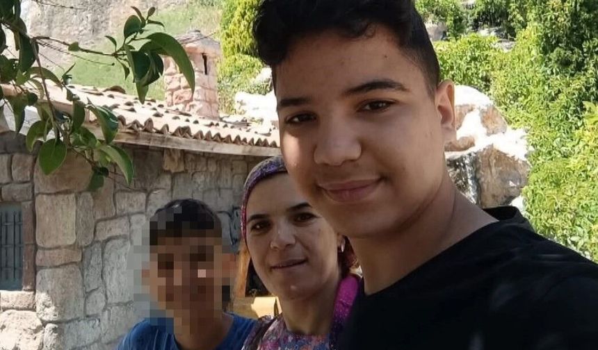 Boşandığı eşi ve oğlunu tüfekle öldürüp intihar etti; cenazeler Adli Tıp Kurumu'ndan alındı