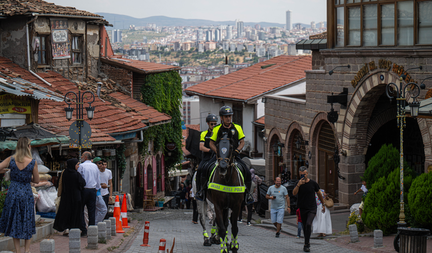Ankara'da NATO zirvesi güvenliğine 'atlı polis' desteği