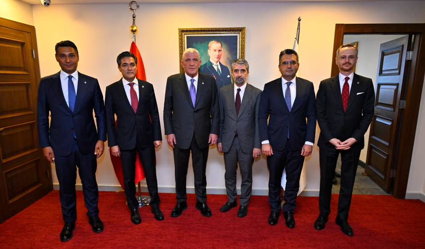 İYİ Parti Genel Başkanı Dervişoğlu, TÜSİAD heyetini kabul etti
