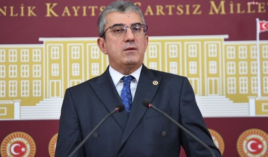 CHP asgari ücretin artması için kanun teklifini ortak imzayla sundu