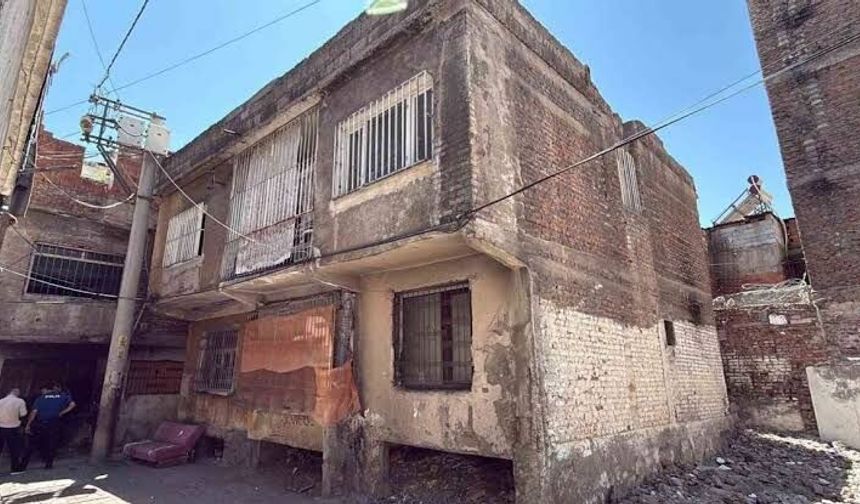 Diyarbakır’da eve silahlı saldırı