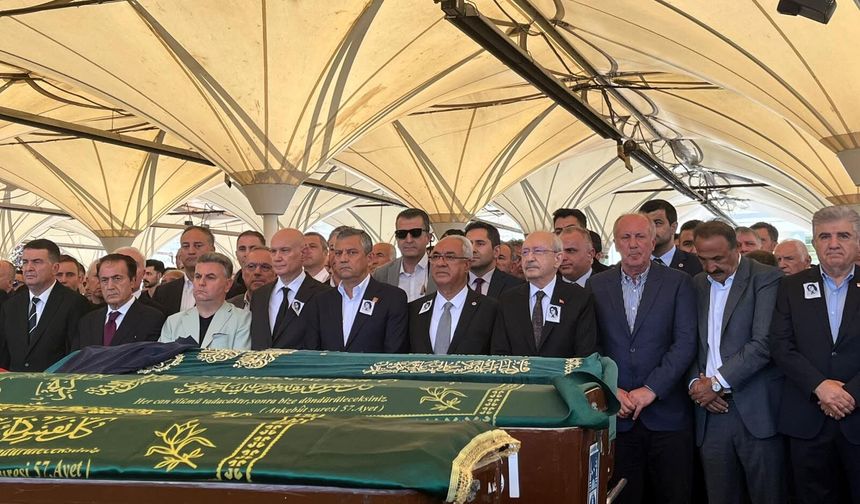 Kılıçdaroğlu ve Özel, Olcay Baykal'ın cenazesinde yan yana